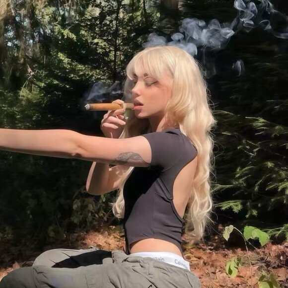 Meet your Posher, N - Picture 1 of 1